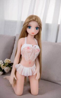 68 cm-es mini anime szexbaba – borostyán