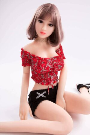 Asijské dospívající panenky s krátkými vlasy