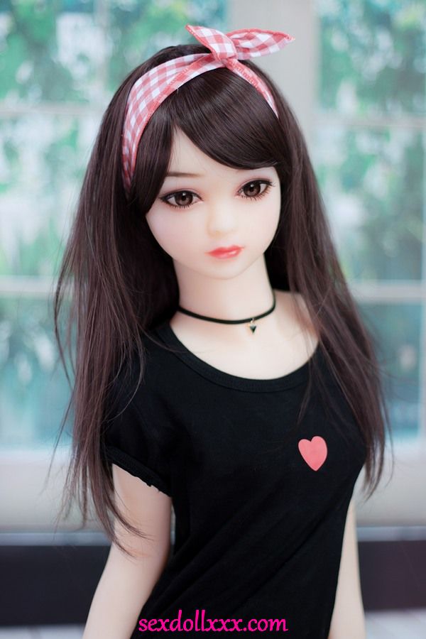 Realistic Young Sex Doll