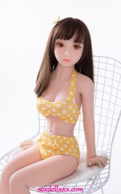 Liten bröst Japan Life Like Dolls - Judith