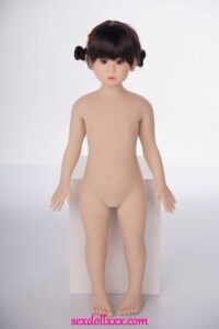 young japan doll z515