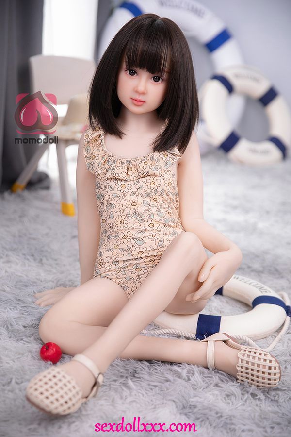 реална-раздута-кукла-5v17