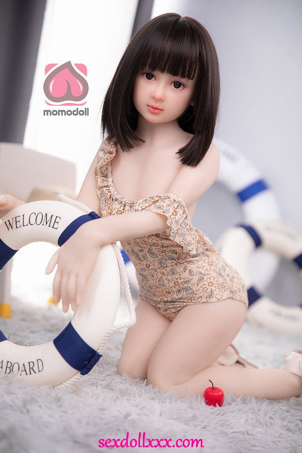 реална-раздута-кукла-5v18