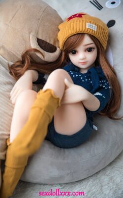 Bambola del sesso piccola piccola realistica di 65 cm - Sammy