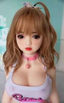 Реалистичная реалистичная мини-кукла Little Real - Donya