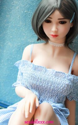 Porno di bambole asiatiche nane sexy - Belva