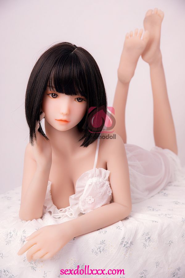 big-butt-love-doll-hjit11