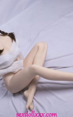 Lalka erotyczna z białą skórą i różową pochwą - Deloise