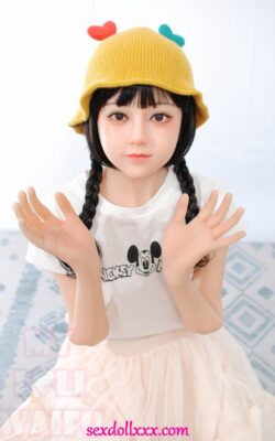 Muñeca adolescente con cabeza de silicona - Kyra