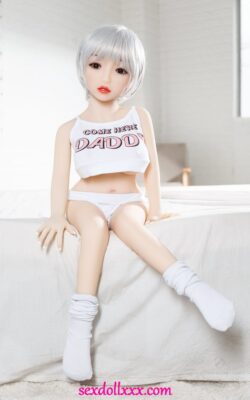 Unge asiatiske billige mini-sexdukker - Laverne