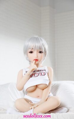 Молодые азиатские доступные мини-секс-куклы - Laverne