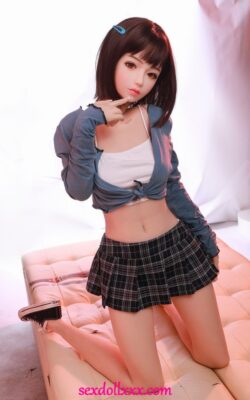 Kinesisk sød ung pige sexdukke - Gunilla