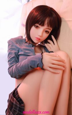 Kiinalainen söpö nuori tyttö seksinukke - Gunilla