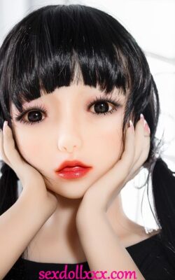 Bambola d'amore giapponese a petto quasi piatto - Grissel