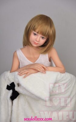 jóvenes muñecas sexuales calientes con pelo corto chung