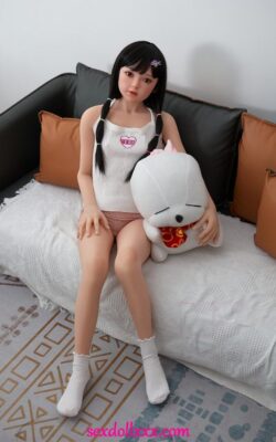 Хентай секс-кукла с огромными сиськами и вагиной, анус - Audrie