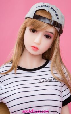 Muñeca sexual usada asiática de 125 cm a la venta - Roxane