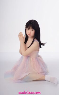 Flad bryst Asiatisk kinesisk silikone sexdukke - Edna