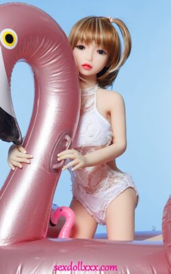 Красивая женская секс-кукла с большими сиськами - Shanta