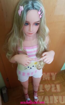 Americká mini panenka na sex v plné velikosti - Shiela