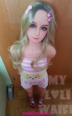 Amerikaanse mini-sekspop op ware grootte - Shiela