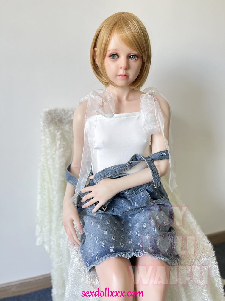 Sex-mit-Mini-Puppe-e22ut1 Sex-mit-Mini-Puppe-e22ut1