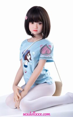 Petite poupée japonaise anale sans poitrine - Milissa