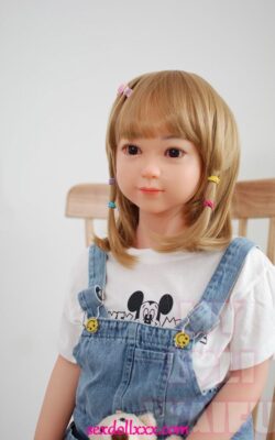 Реалистичная секс-кукла для молодой девушки - Demetra