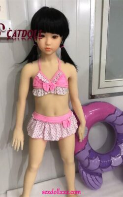 Transsexuelle en caoutchouc sexy Love Doll Sex - Renae