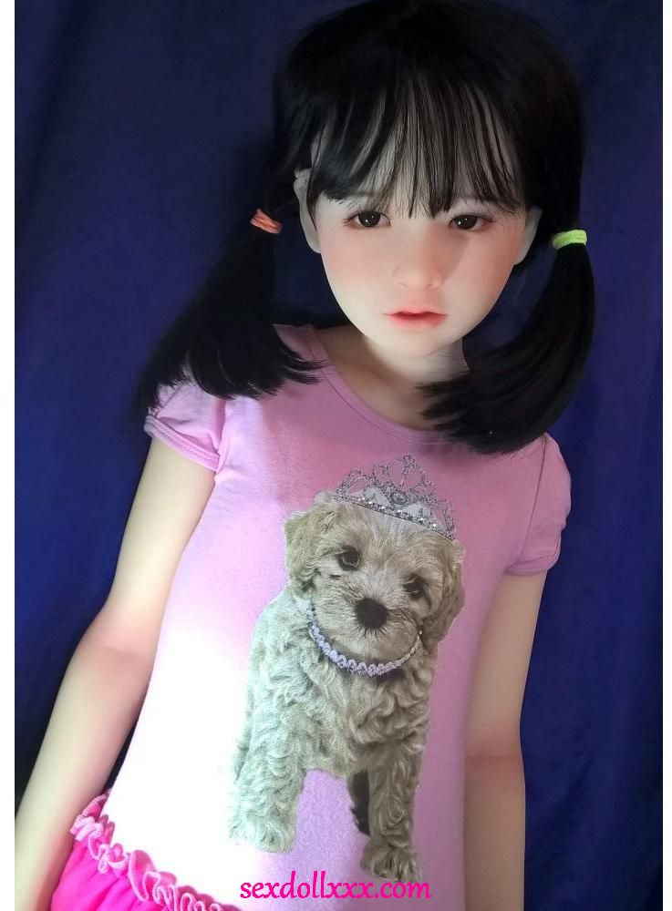 catdoll-young-small-r4itj7