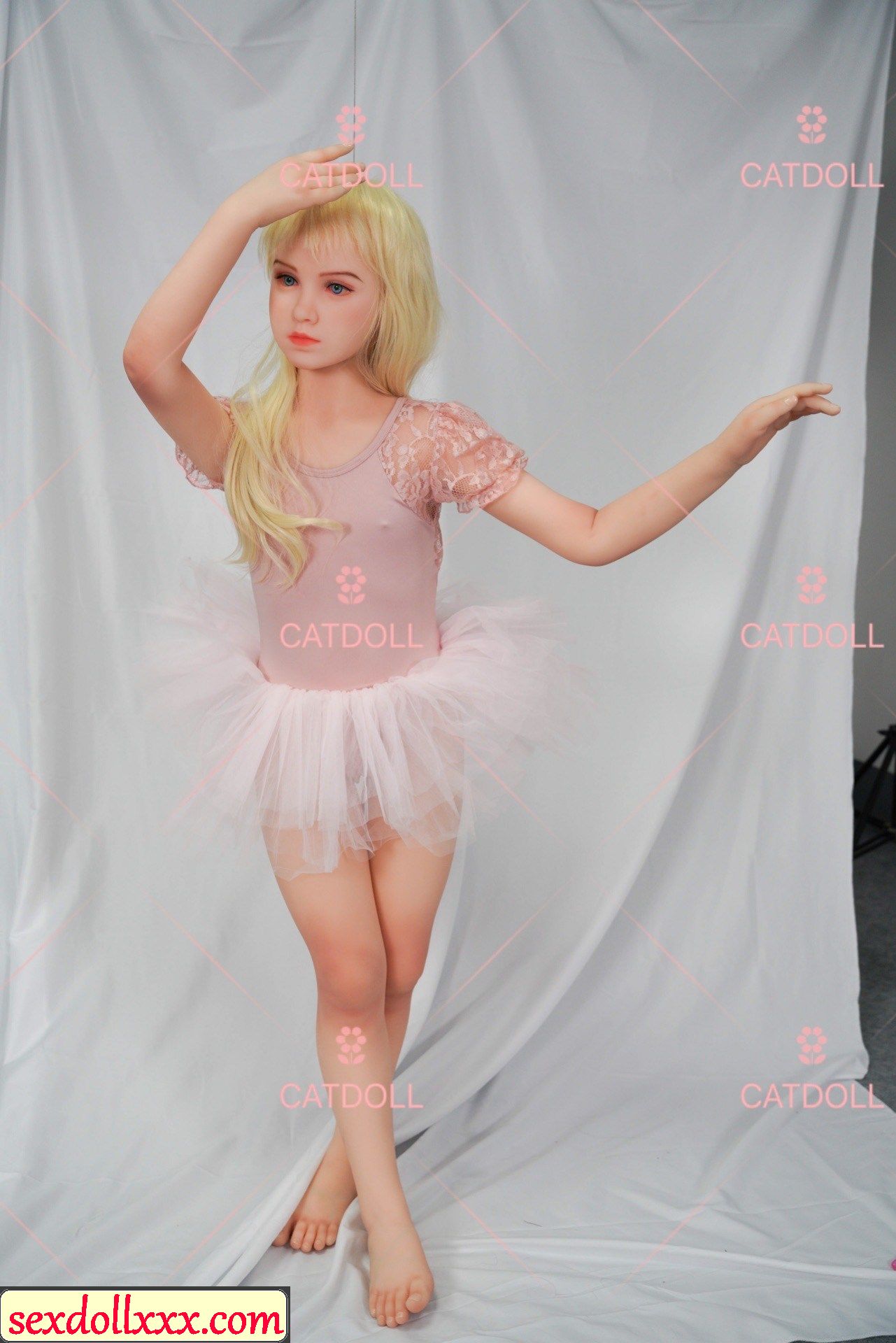 nukke-karkea-vittu-d5t7u23