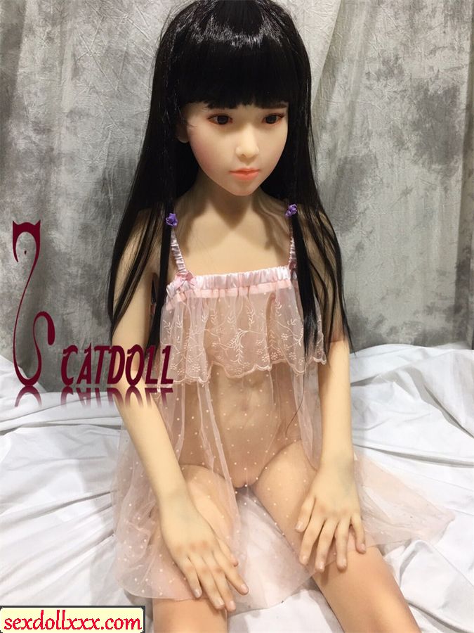 catdoll-pecho-plano-136cm-r4e2q14 catdoll-pecho-plano-136cm-r4e2q14