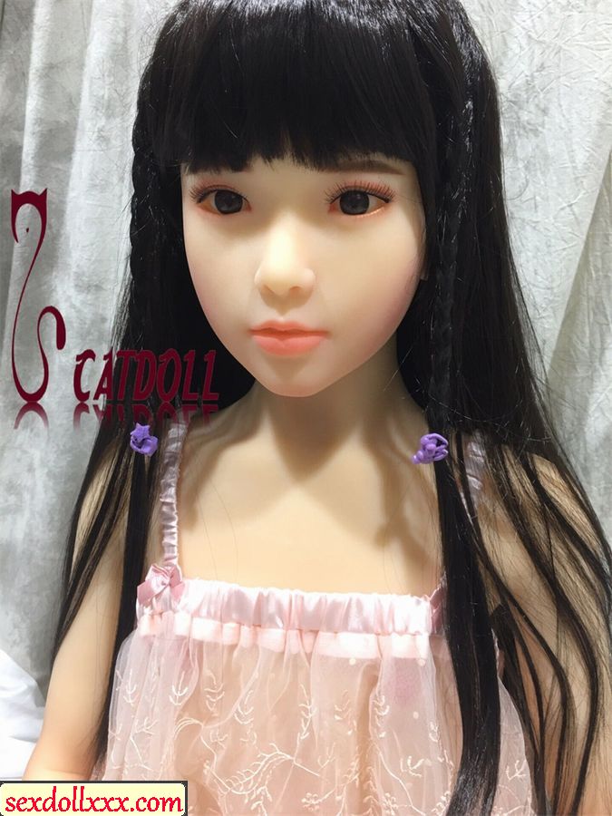 catdoll-pecho-plano-136cm-r4e2q17 catdoll-pecho-plano-136cm-r4e2q17