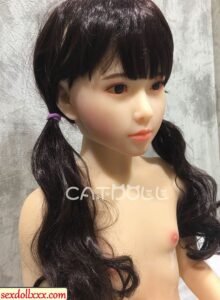 flat chest 136cm catdoll r4e2q23