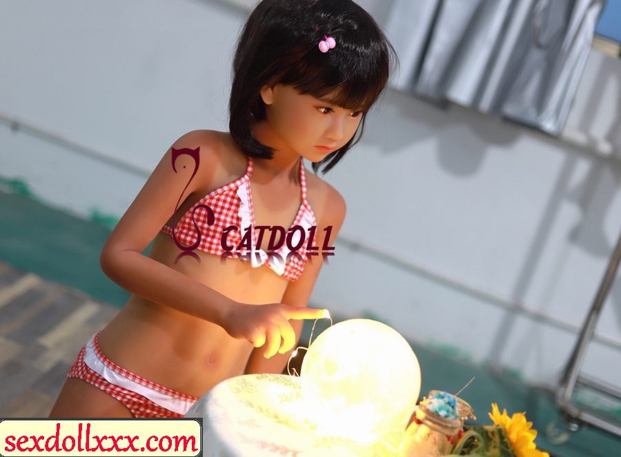 miley-nude-sex-doll-s3g5c21