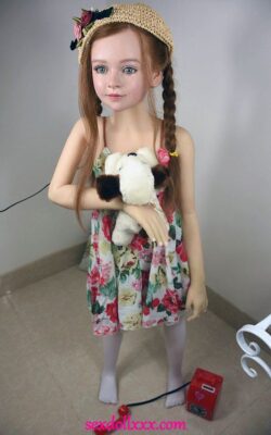 Hermosa muñeca sexual desnuda a la venta - Danya