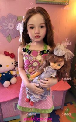Самая большая обнаженная секс-кукла из ТПЭ тела - Cybal