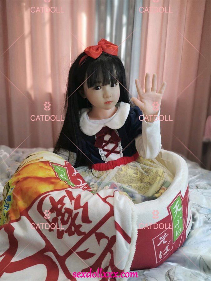 small-hand-sex-doll-k9tix11