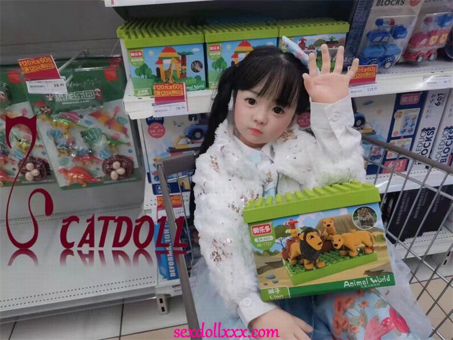 small-hand-sex-doll-k9tix15