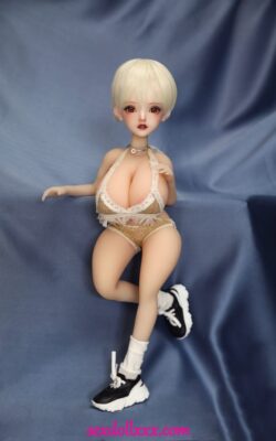 Сексуальная секс-кукла из термопластичного полиэтилена с головкой за доллар - Elvera