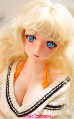 Миниатюрная трахающаяся силиконовая секс-кукла в продаже - Клаудия