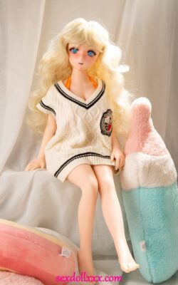 Piccola bambola del sesso in silicone in vendita - Claudia