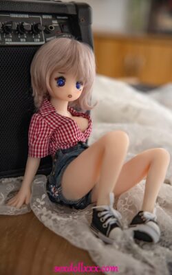 Японская секс-кукла TPE Body Lolicon - Edythe