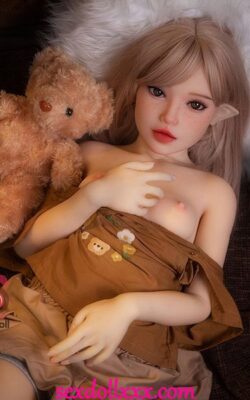 Uroczy animowany seks z prawdziwą lalką TPE - Luann