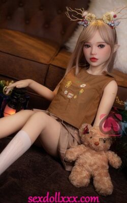 Симпатичный секс с настоящей анимированной куклой из ТПЭ - Luann