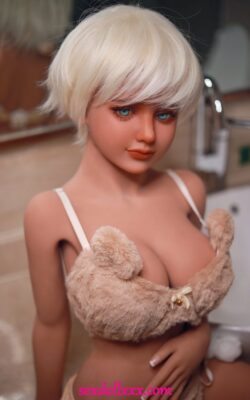 La muñeca sexual Barbie de tamaño natural más linda: Jelene