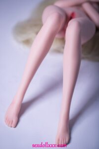 muñeca real femenina f5tgc41