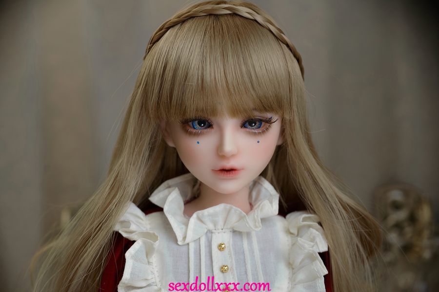 sex-doll-fucking-b6yvc17