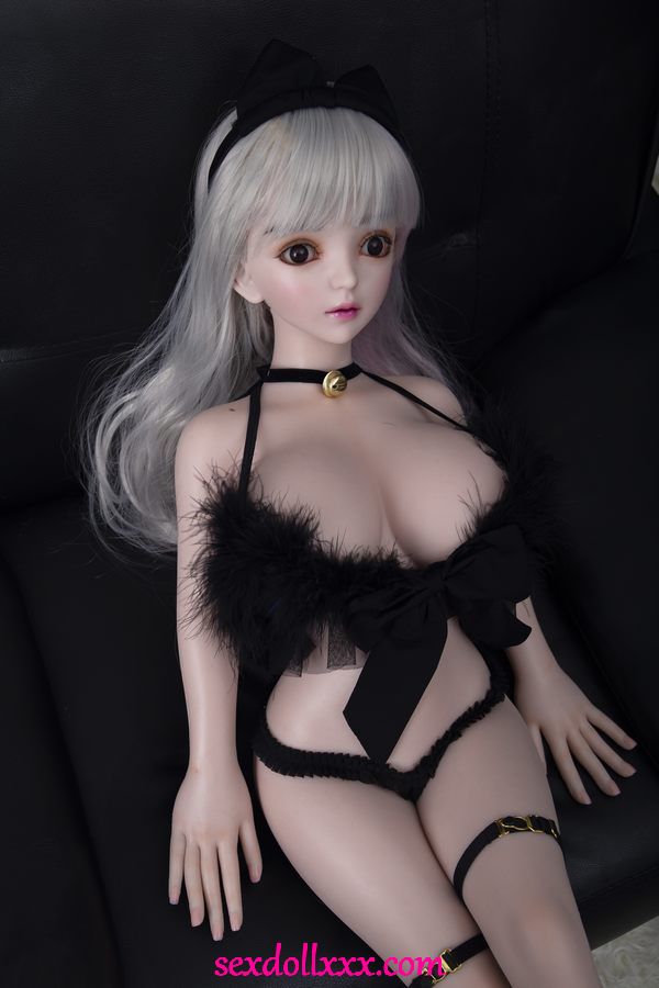 poupée sexuelle-rugueuse-h7e4x20