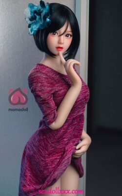 Японская горячая задница трахает женскую секс-куклу - Jannet